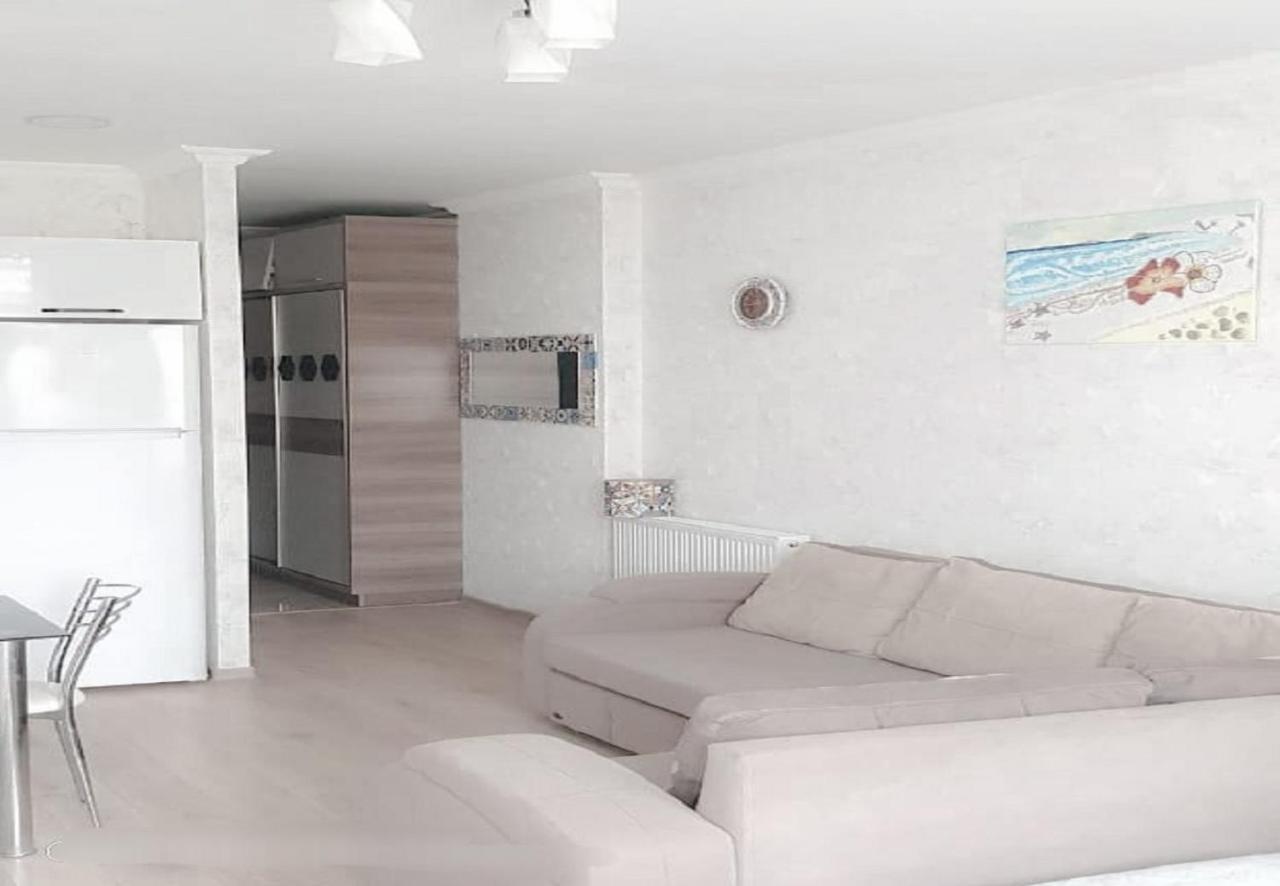Sunny Mood Batumi Apartment Luaran gambar